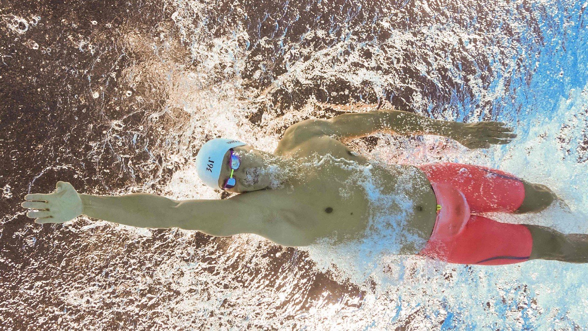 中国小将张子扬自由泳夺冠 刷新亚洲纪录